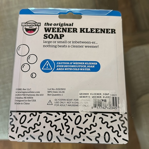 Gag gift: Weener cleaner + toilet paper - Picture 5 of 5